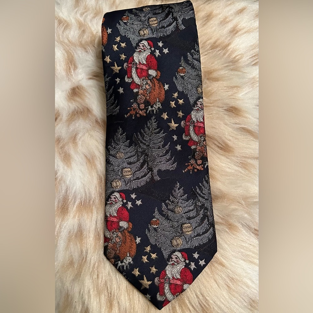 Camden Court dark blue Christmas Santa tie